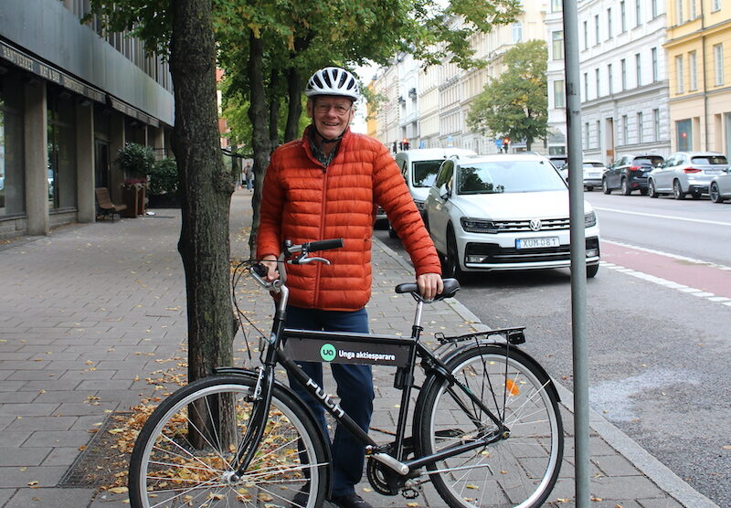 Jack, 77, färdas Stockholm runt – på UA-cykel: ”Lite uppkäftigt”